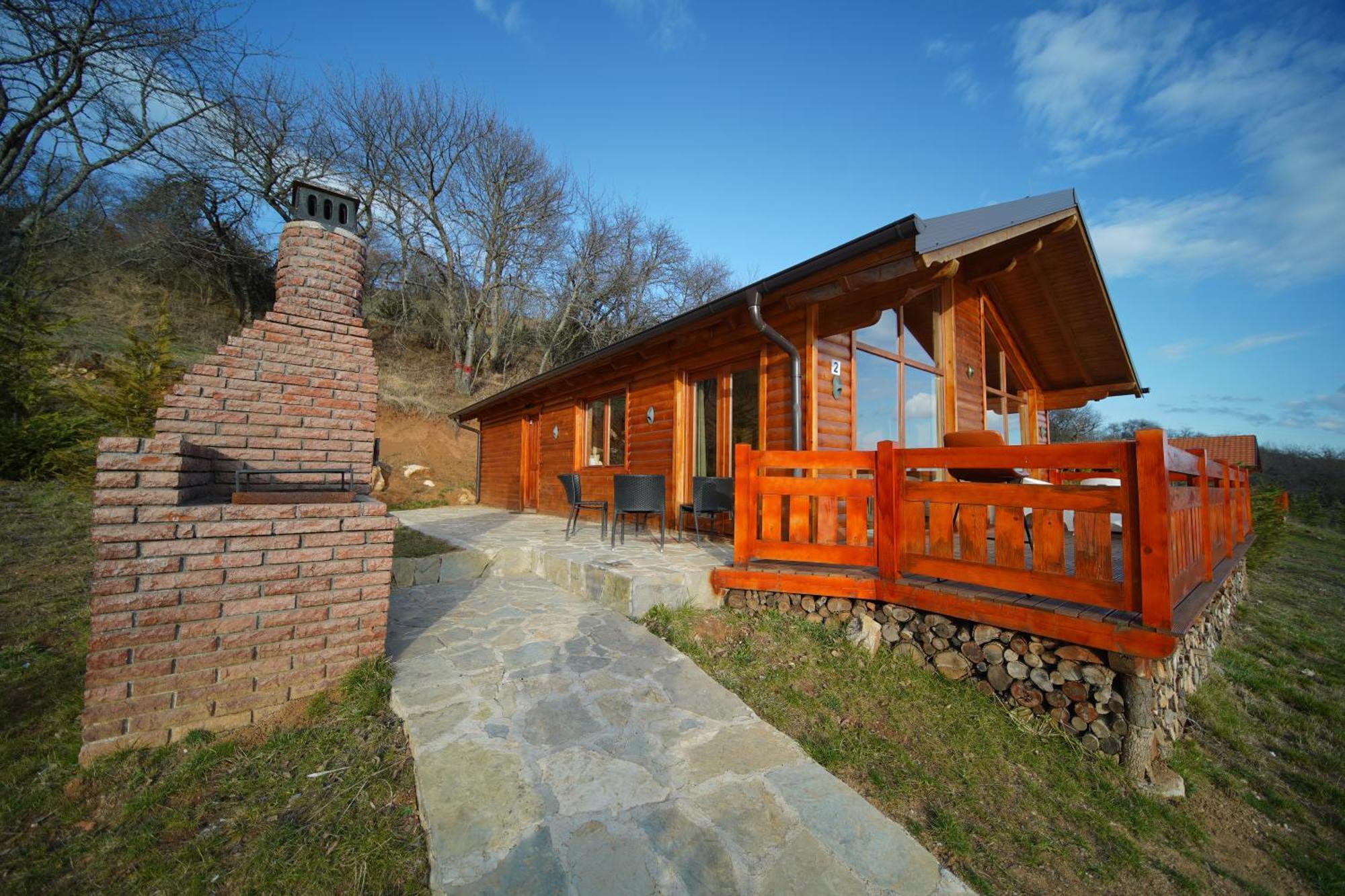 Bioland Villa'S Novoberdo Luaran gambar